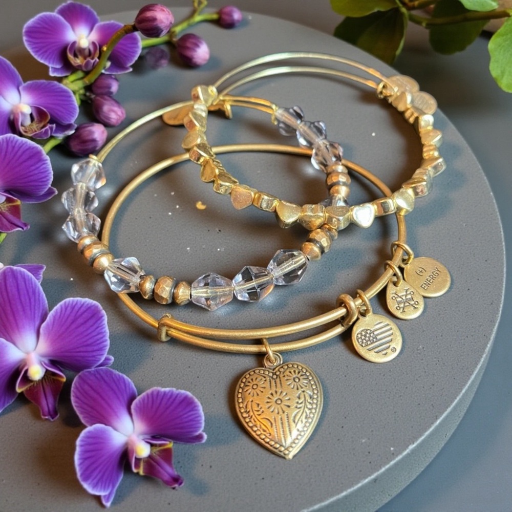 💜ALEX & ANI💜Set of 3 Bangles/Etched Gold Heart/Lavender/Heart Beaded/Like New
